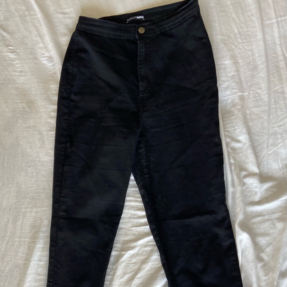 Fashion Nova High-Waisted Jeggings